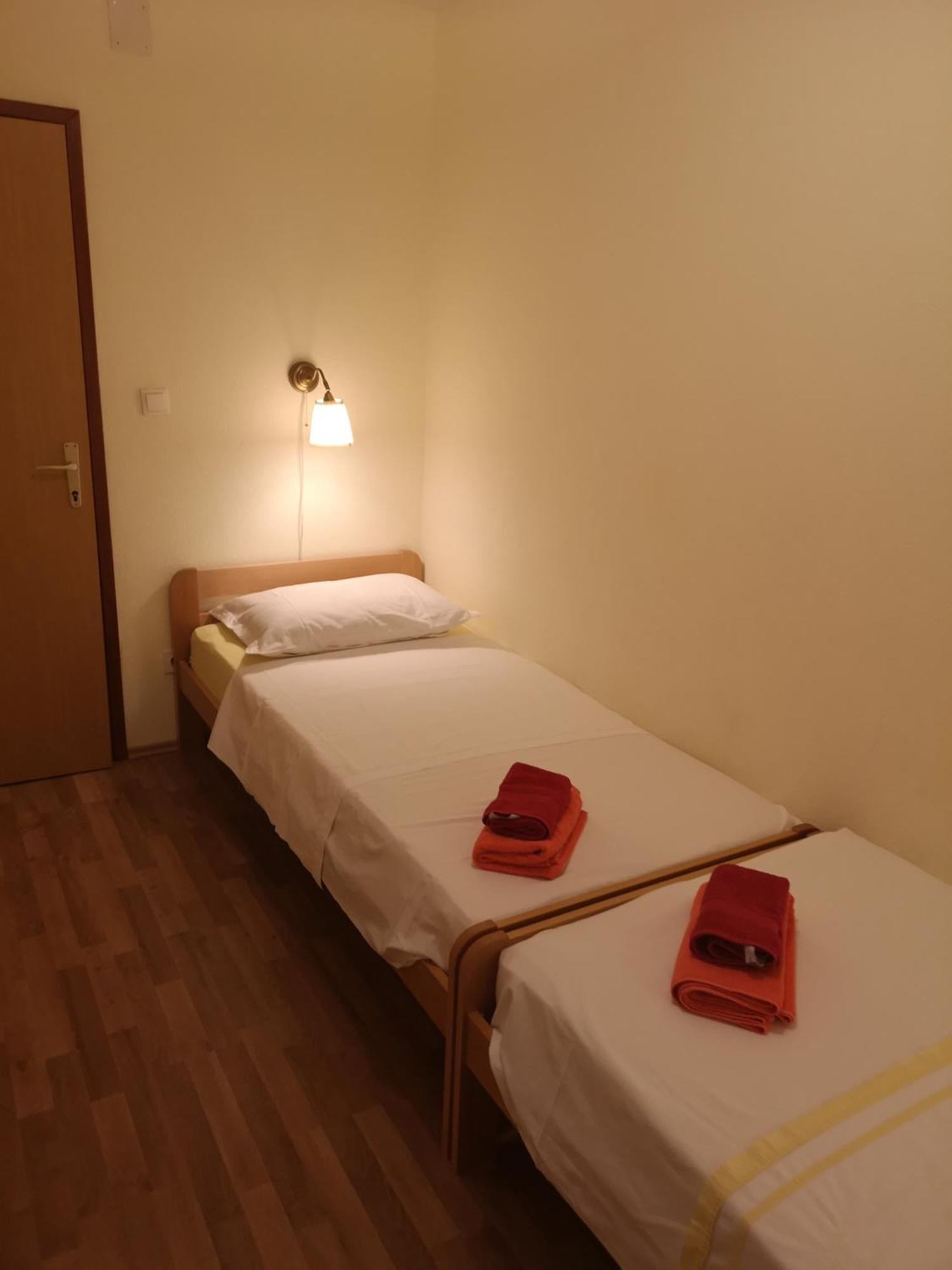 Holiday Home Cvitka Vis Ngoại thất bức ảnh